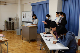 看護の統合と実践実習≪実習を終えて～振り返り発表≫ 3年生授業風景